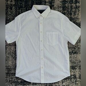 Banana Republic White Dress Shirt w/ Blue Dotted Pattern